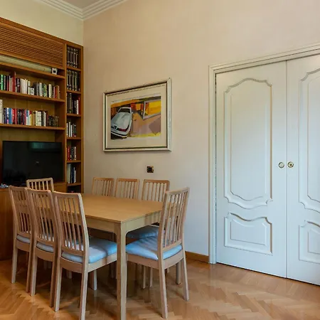Joivy Window On The Tevere Apartment Rome